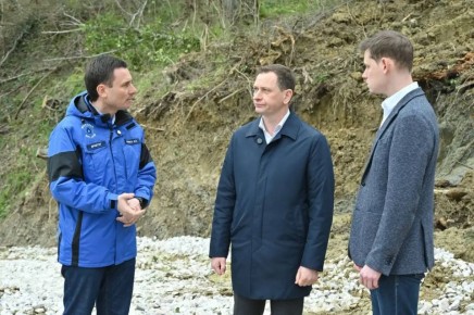 Андрей Прошунин: В ходе рабочего объезда Хостинского района лично проверил ход восстановления магистрального водовода на Новороссийском шоссе