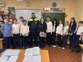 В Сочи полицейские провели уроки безопасности для шестиклассников