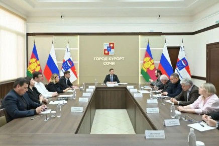 Глава Сочи Андрей Прошунин провел совещание по вопросу реализации проекта Академии зимних видов спорта Ильи Авербуха «Наследие»