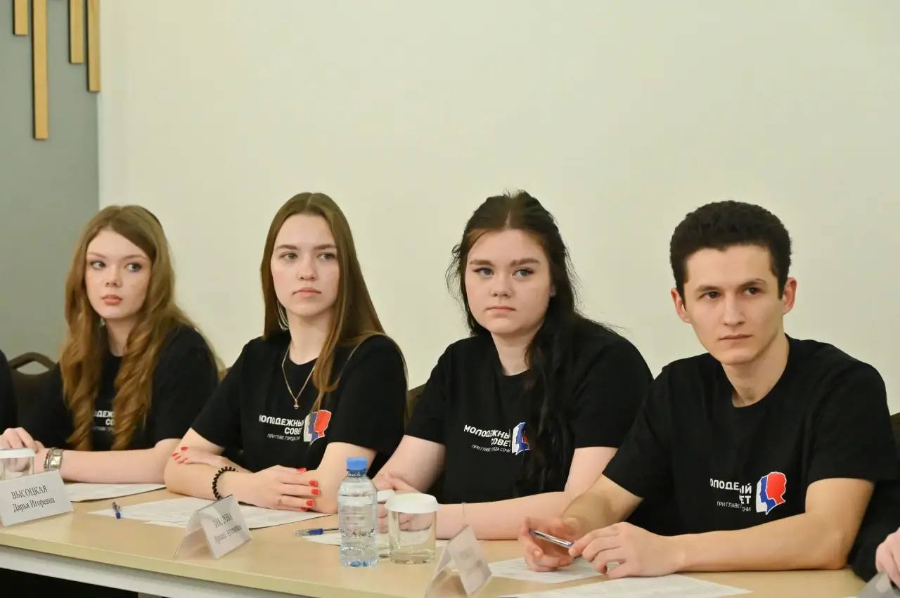 Андрей Прошунин: Принял участие в заседании Молодёжного совета Сочи Андрей Прошунин: Принял участие в заседании Молодёжного совета Сочи