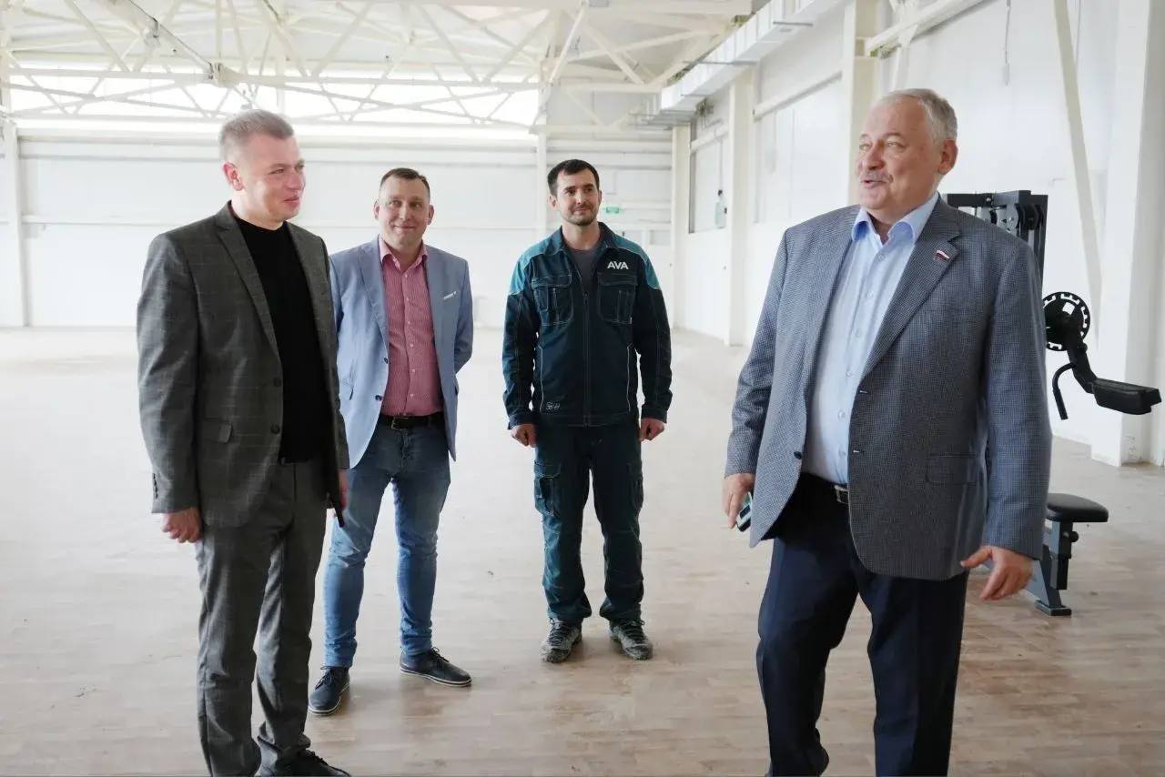 Константин Затулин: Продолжение. Главред газеты «Апшеронский рабочий» Светлана Хорешкова пригласила меня 15 апреля на празднование 85-летия газеты Константин Затулин: Продолжение. Главред газеты «Апшеронский рабочий» Светлана Хорешкова пригласила меня 15 апреля на празднование 85-летия газеты