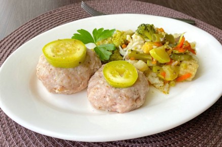 Нежные котлеты на пару: как готовить правильно и полезно