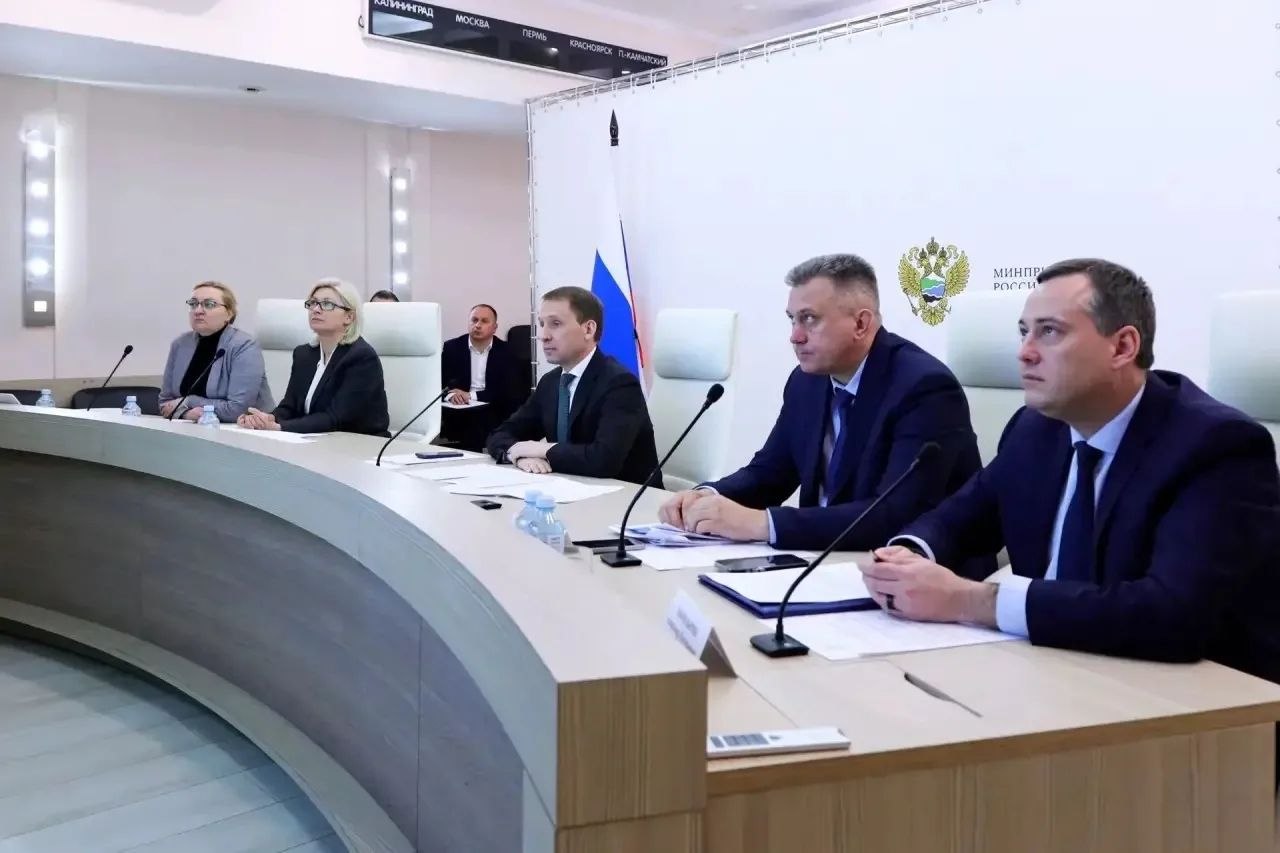 Меры борьбы с инвазивными вредителями на территории Сочи обсудили на межведомственном совещании Министра природных ресурсов и экологии России Александра Козлова Меры борьбы с инвазивными вредителями на территории Сочи обсудили на межведомственном совещании Министра природных ресурсов и экологии России Александра Козлова