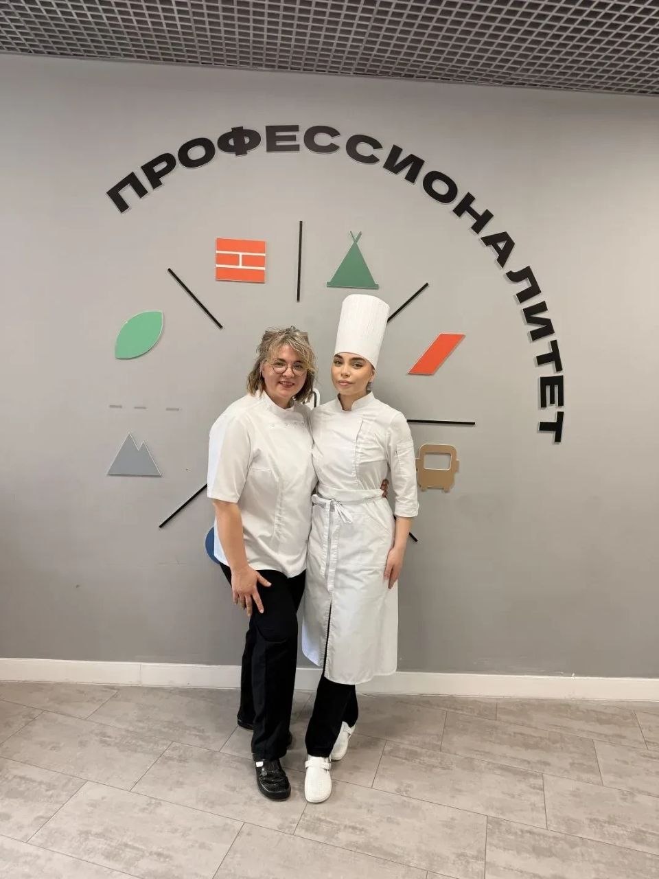 Сочинские студенты завоевали призовые места на IV Межрегиональном чемпионате «Гостеприимство-2026» Сочинские студенты завоевали призовые места на IV Межрегиональном чемпионате «Гостеприимство-2026»