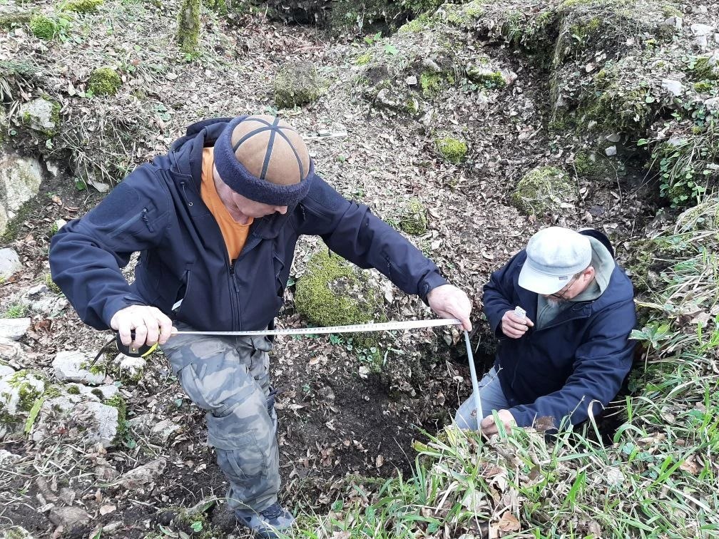 В Сочи состоялась научная экспедиция для изучения средневекового храма в Адлерском районе В Сочи состоялась научная экспедиция для изучения средневекового храма в Адлерском районе