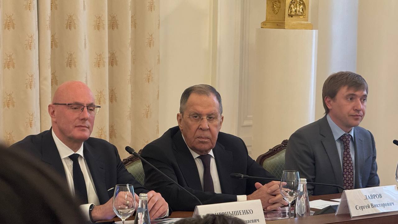 Добрая традиция – устраивать в нашей стране международные слеты молодого поколения, заявил глава МИД РФ на презентации Международного фестиваля молодежи