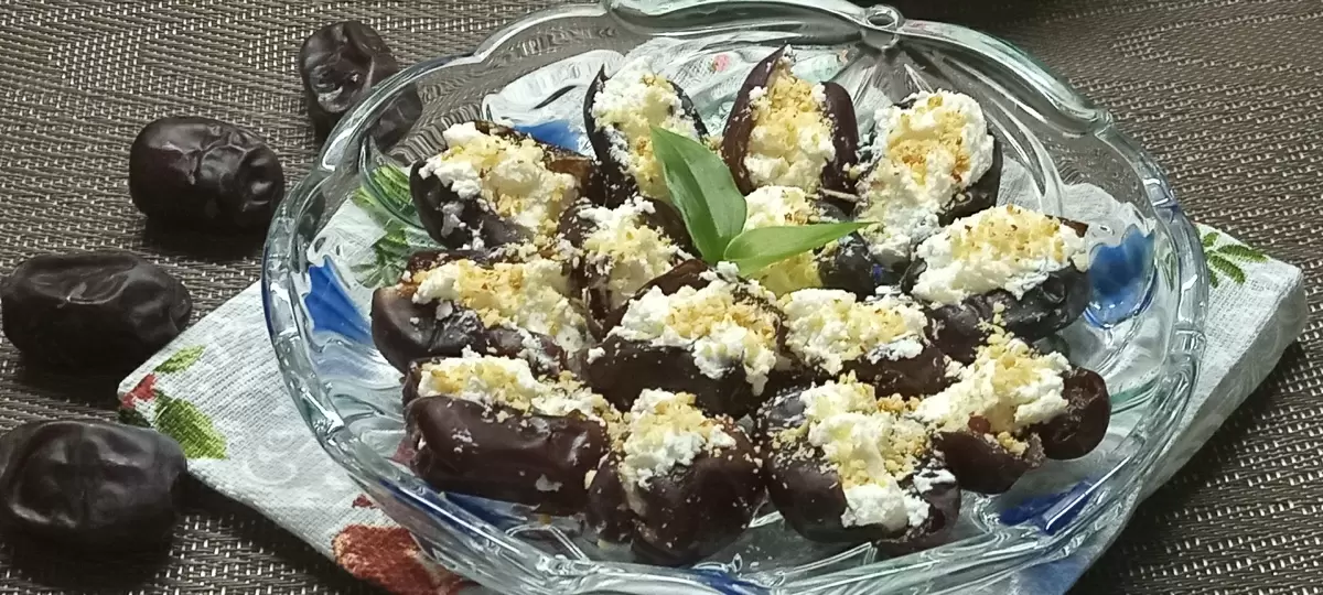 Финики с творожным сыром и орехами: сладкое угощение, которое приятно удивит