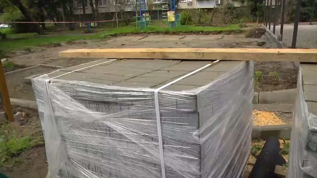 В Лазаревском районе Сочи к лету завершат благоустройство трех детских спортивно-игровых площадок
