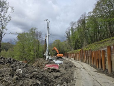 В селе Весёлое продолжается ремонт переулка Василькового