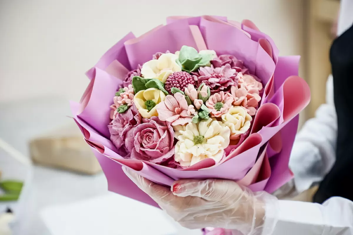 Кулинарное вдохновение: Новосибирская кондитер создает необычные съедобные букеты и пельмени из птичьего молока