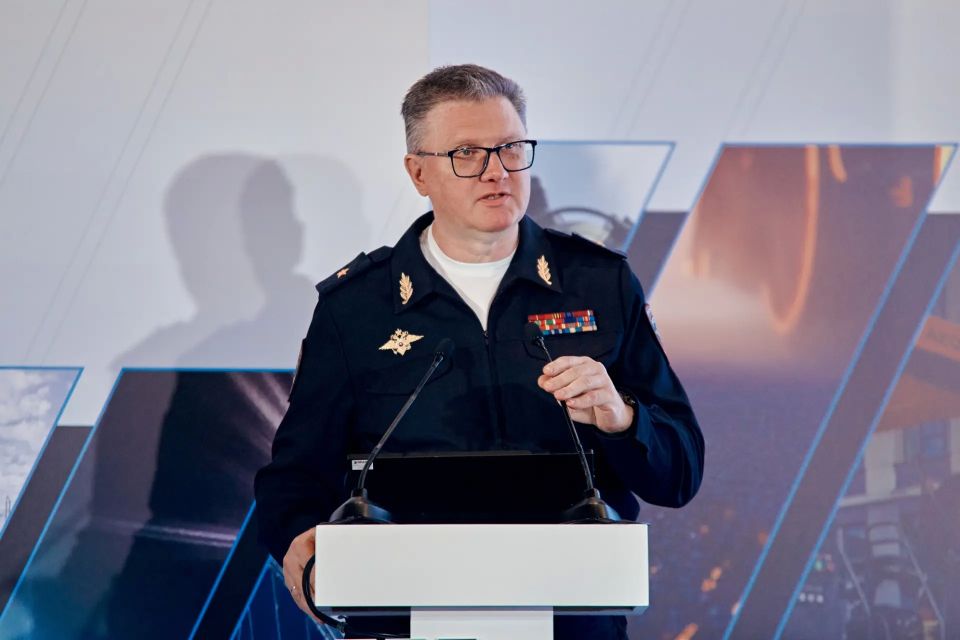 Заместитель руководителя российской Госавтоинспекции Олег Понарьин принимает участие в работе форума «Дорожное строительство в России Заместитель руководителя российской Госавтоинспекции Олег Понарьин принимает участие в работе форума «Дорожное строительство в России