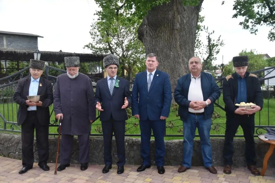 В Сочи прошли мероприятия, посвященные Дню памяти жертв Кавказской войны В Сочи прошли мероприятия, посвященные Дню памяти жертв Кавказской войны