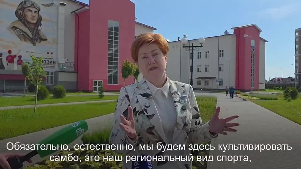 Начальник управления по образованию и науке Ольга Медведева об отличительных особенностях школы на улице Малышева, которая уже введена в эксплуатацию и планирует принять первых учеников 1 сентября