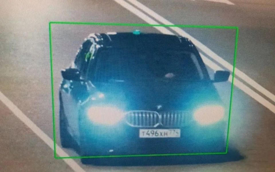 В ночь с 31.05-01.06.26 в результате ДТП повреждена опора дорожного знака на пересечении Курортного проспекта и ул. Горького (напротив бывшей гост В ночь с 31.05-01.06.26 в результате ДТП повреждена опора дорожного знака на пересечении Курортного проспекта и ул. Горького (напротив бывшей гост