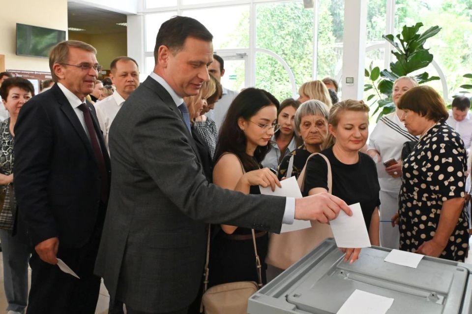 В Сочи состоялась 41 конференция местного отделения партии «Единая Россия» В Сочи состоялась 41 конференция местного отделения партии «Единая Россия»
