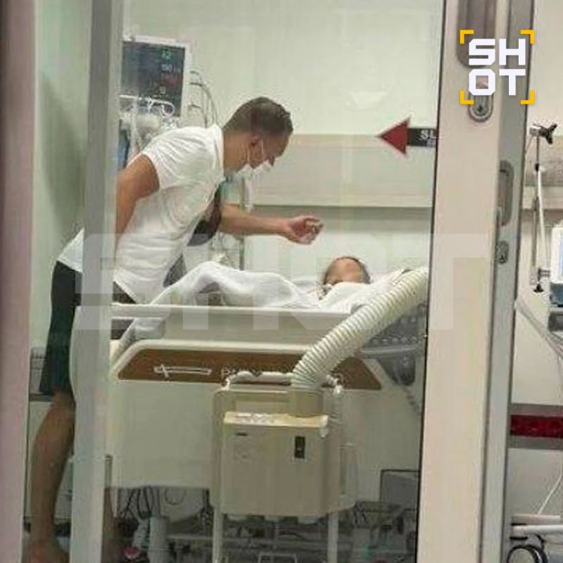 Россиянке диагностировали смерть мозга после полбутылки местного вина на Бали Россиянке диагностировали смерть мозга после полбутылки местного вина на Бали