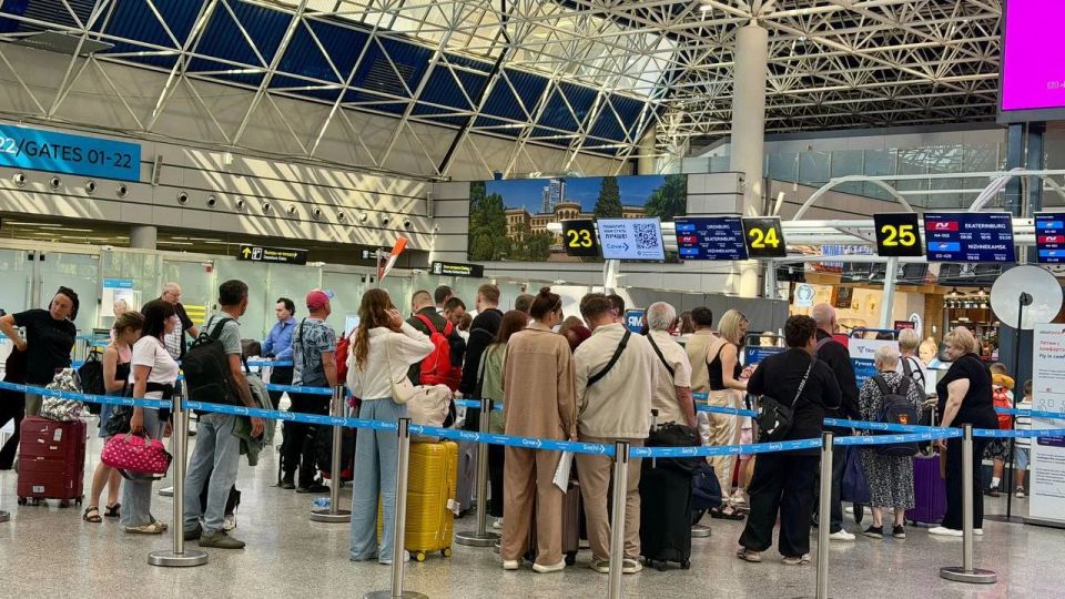 Аэропорт Сочи работает в штатном режиме Аэропорт Сочи работает в штатном режиме