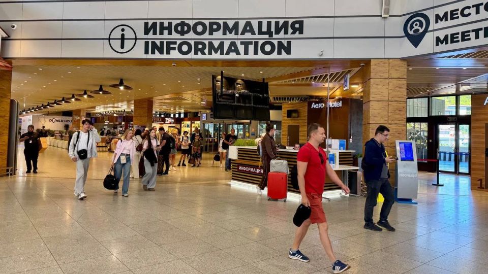 Аэропорт Сочи работает в штатном режиме Аэропорт Сочи работает в штатном режиме