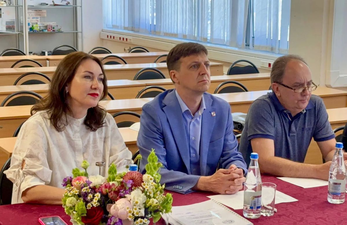 В сочинском Институте транспорта и сервиса стартовала защита дипломных работ