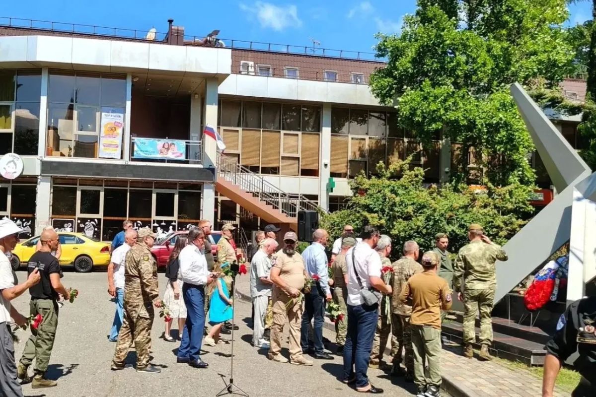В Сочи почтили память ветеранов боевых действий, погибших в локальных конфликтах В Сочи почтили память ветеранов боевых действий, погибших в локальных конфликтах
