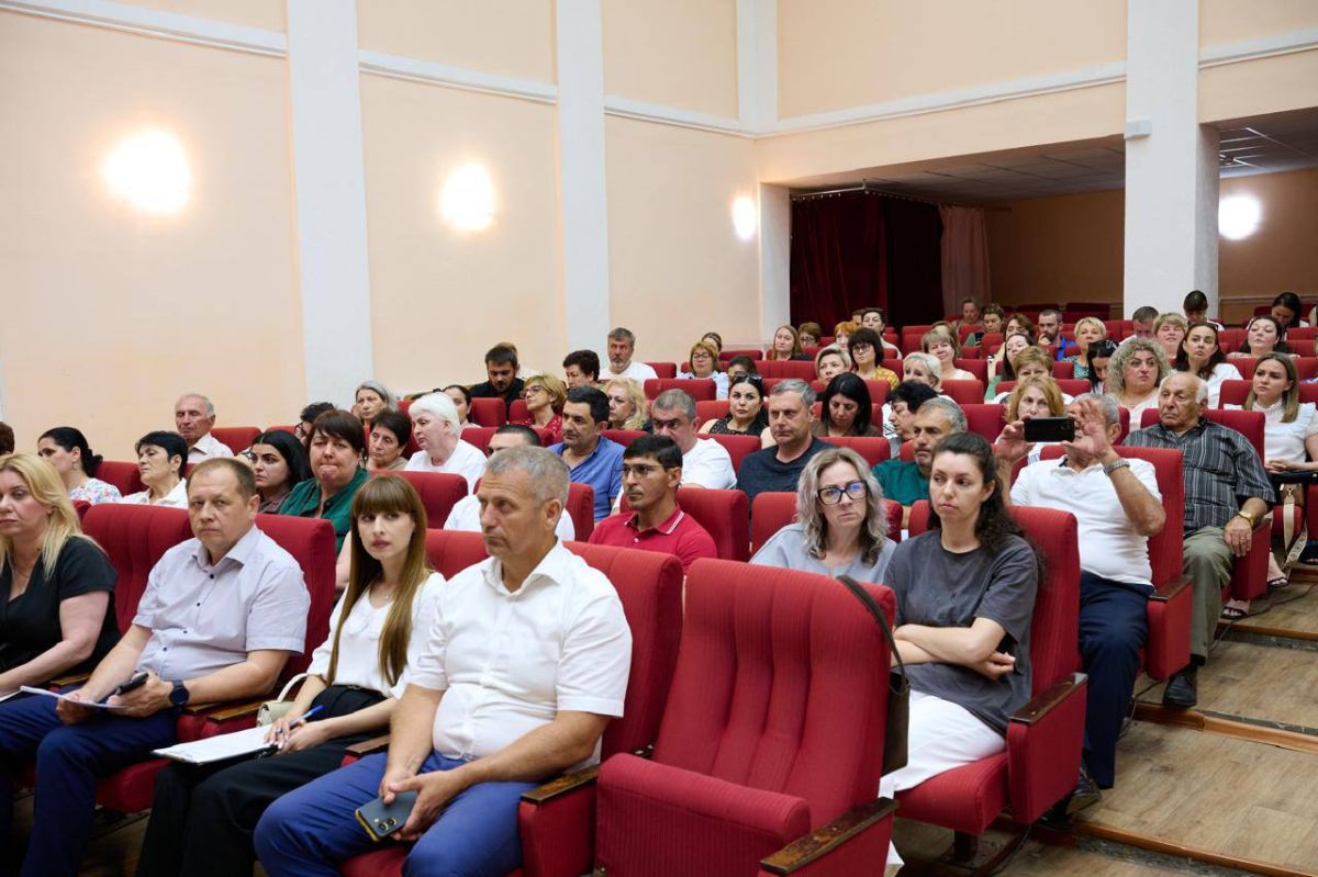Руководством прокуратуры Лазаревского района г. Сочи принято участие в сходе граждан Руководством прокуратуры Лазаревского района г. Сочи принято участие в сходе граждан