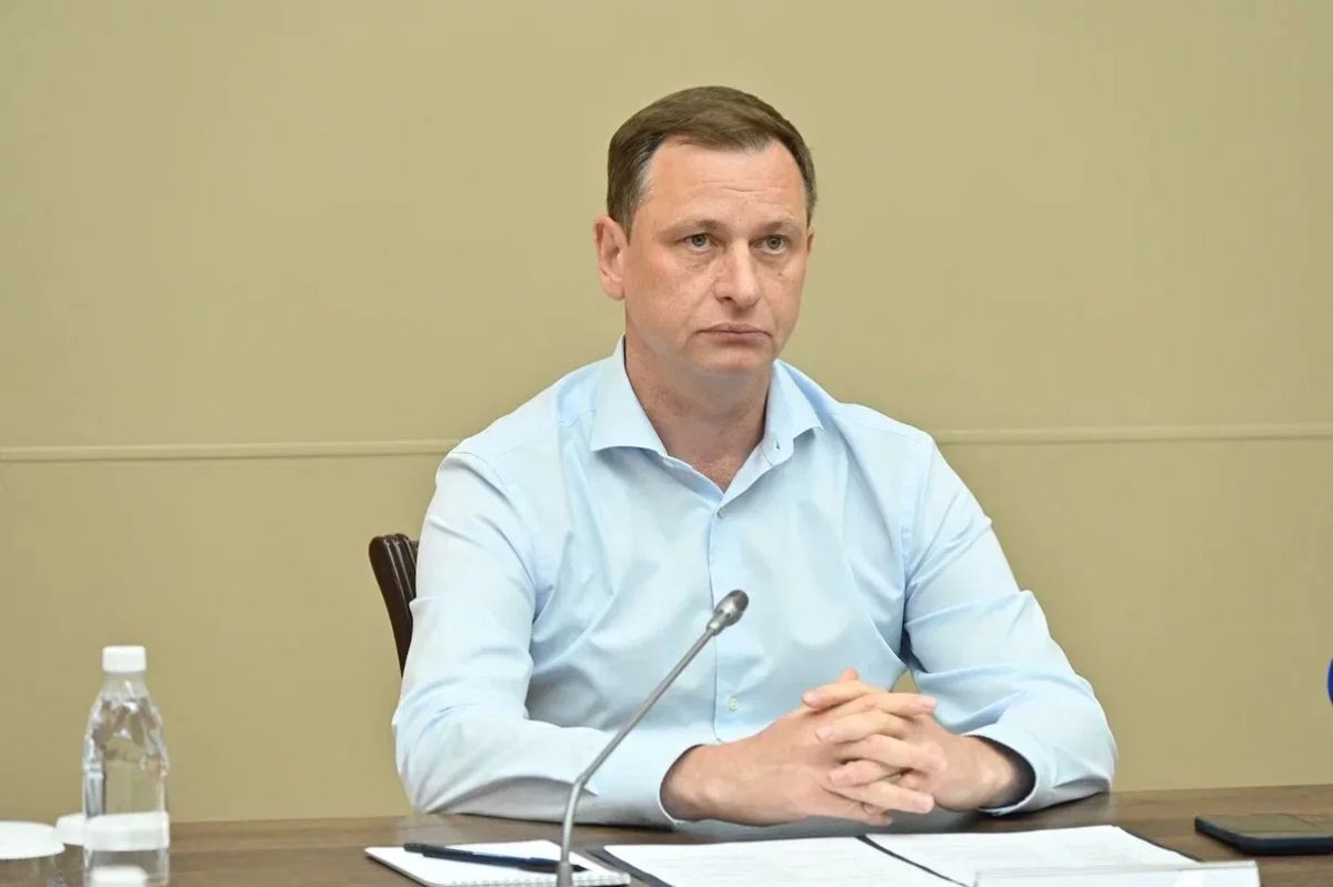 Глава Сочи Андрей Прошунин провёл заседание комиссии по предупреждению и ликвидации чрезвычайных ситуаций в связи с ожидаемой непогодой Глава Сочи Андрей Прошунин провёл заседание комиссии по предупреждению и ликвидации чрезвычайных ситуаций в связи с ожидаемой непогодой
