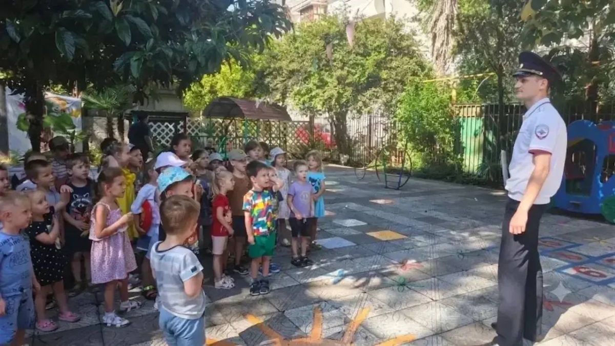 В гостях у самых юных участников дорожного движения!
