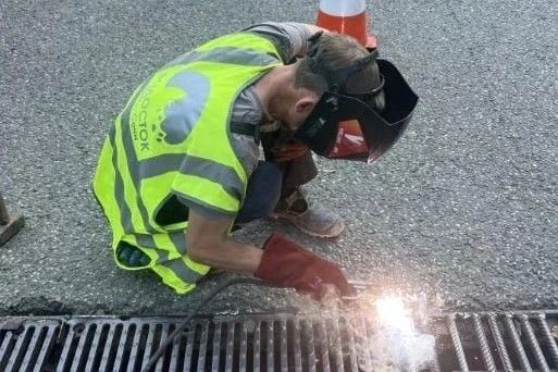 В Сочи с начала года прочищено свыше 170 км ливневых сетей В Сочи с начала года прочищено свыше 170 км ливневых сетей