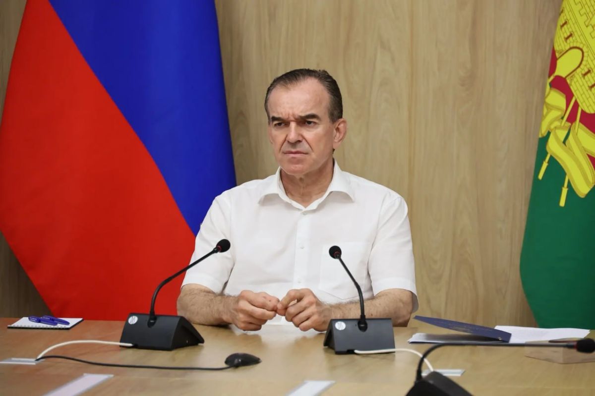 Вениамин Кондратьев: Принял участие в совещании по организации экологического туризма на особо охраняемых территориях, которое провел Заместитель Председателя Правительства России Дмитрий Патрушев Вениамин Кондратьев: Принял участие в совещании по организации экологического туризма на особо охраняемых территориях, которое провел Заместитель Председателя Правительства России Дмитрий Патрушев
