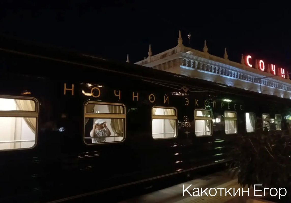 #ДвигайсяВРитмеСочи. Станьте частью истории ДТиДХ — делитесь красивыми кадрами транспорта общего пользования и дорожной инфраструктуры, а лучшие фотографии мы обязательно опубликуем! Благодарим наших подписчиков за...