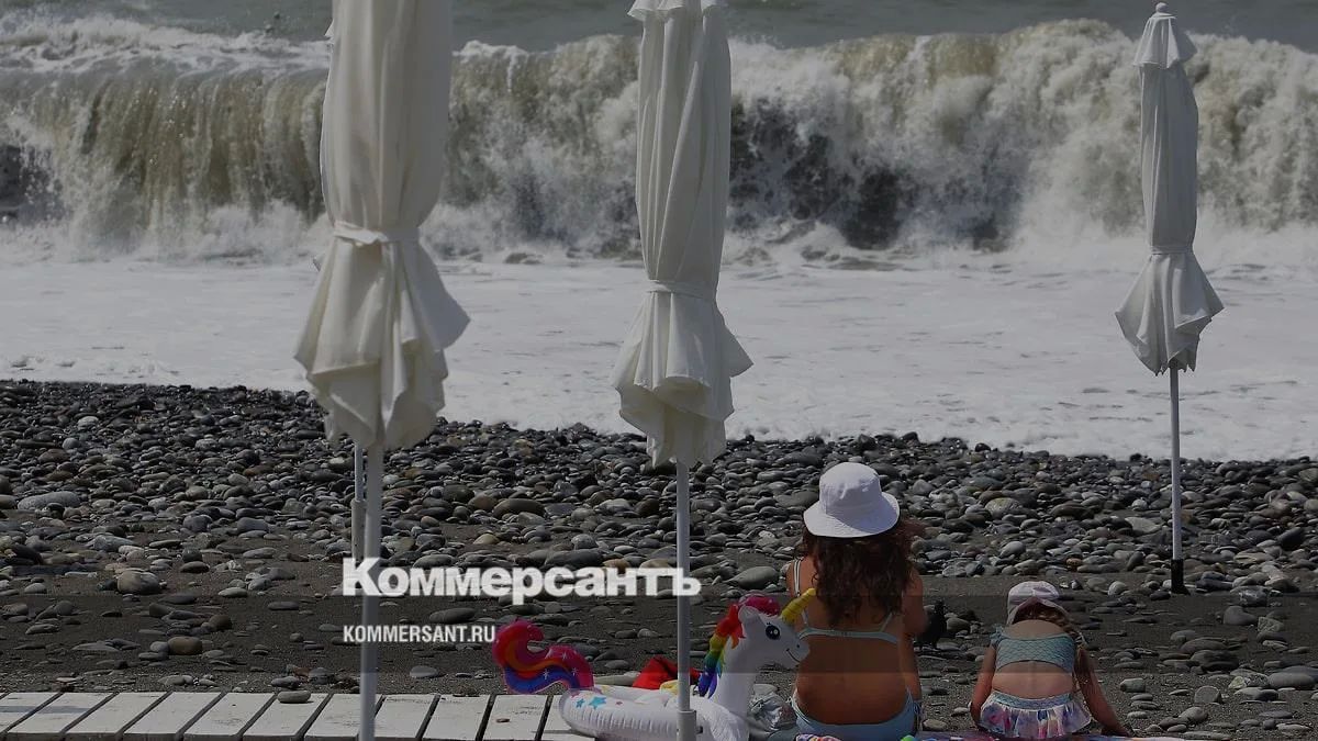 Роспотребнадзор заявил о соответствии морской воды в Сочи нормативам