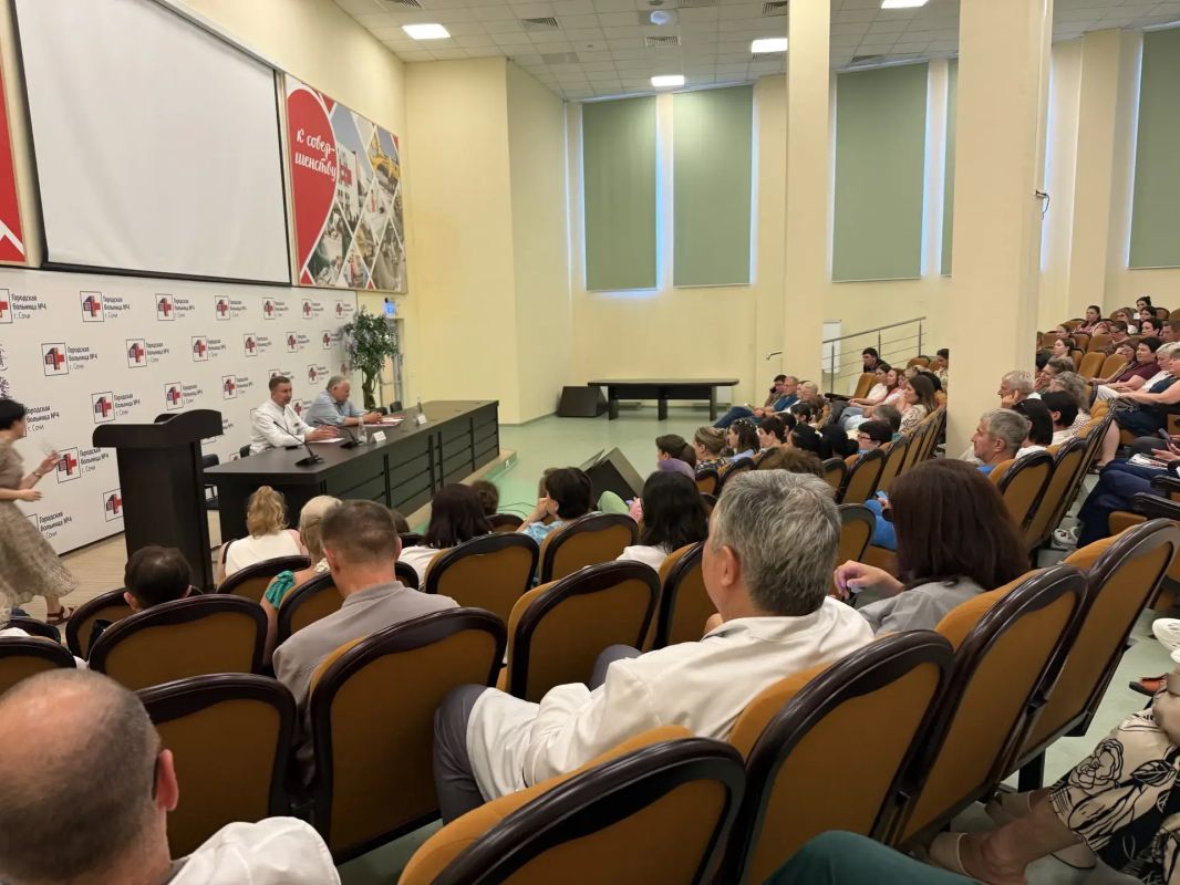 Константин Затулин: продолжение. В ходе совещания разгорелась острая дискуссия между частью местных жителей, выступающих за сохранение ярмарки, и представителями общественности, которые добиваются создания не ее месте... Константин Затулин: продолжение. В ходе совещания разгорелась острая дискуссия между частью местных жителей, выступающих за сохранение ярмарки, и представителями общественности, которые добиваются создания не ее месте...