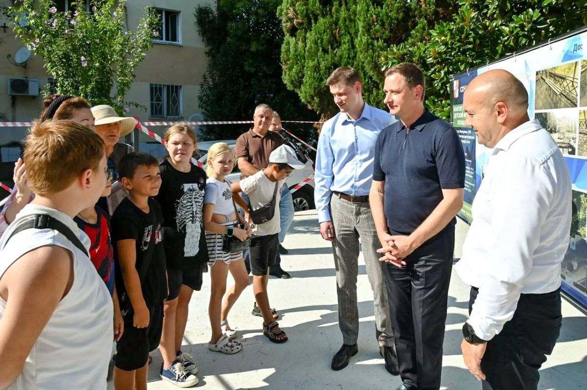 Андрей Прошунин: Модернизируем детскую площадку в микрорайоне Черёмушки