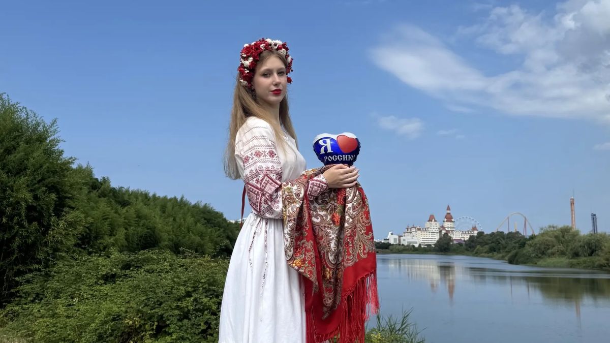 В Сочи подвели итоги ежегодного городского конкурса «Гордо реет флаг державный» В Сочи подвели итоги ежегодного городского конкурса «Гордо реет флаг державный»