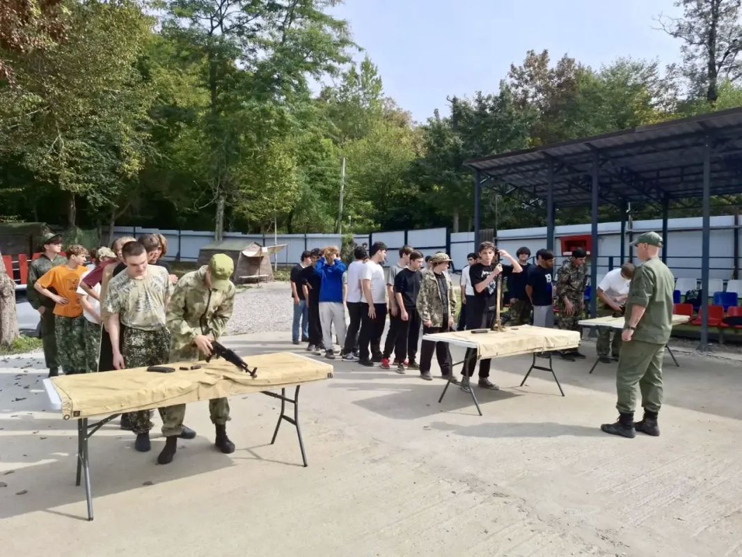 На форумной площадке «Мы – опора Родины» завершились учебные сборы для учащихся МОБУ СОШ №11 и №31, Гимназий №5 и №16 На форумной площадке «Мы – опора Родины» завершились учебные сборы для учащихся МОБУ СОШ №11 и №31, Гимназий №5 и №16