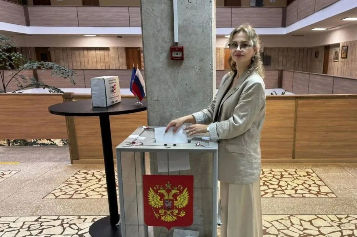 В голосовании на выборах в Государственную Думу РФ девятого созыва принимают участие депутаты Городского Собрания Сочи В голосовании на выборах в Государственную Думу РФ девятого созыва принимают участие депутаты Городского Собрания Сочи