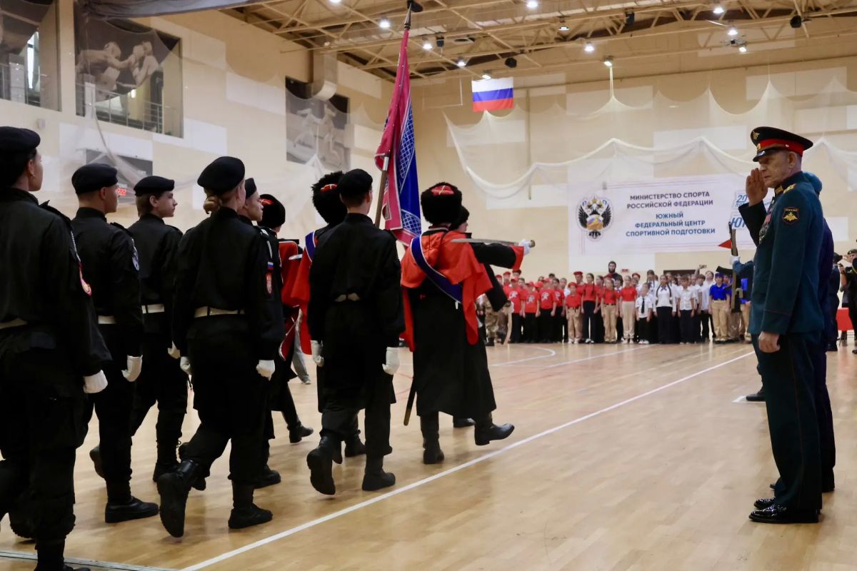 На базе ФГБУ «Юг-Спорт» состоялся торжественный марш военно-патриотических, военно-спортивных, казачьих клубов и объединений города Сочи На базе ФГБУ «Юг-Спорт» состоялся торжественный марш военно-патриотических, военно-спортивных, казачьих клубов и объединений города Сочи