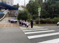 Сотрудники Госавтоинспекции проводят блиц-уроки по Правилам дорожного движения для учащихся школ города-курорта Сочи