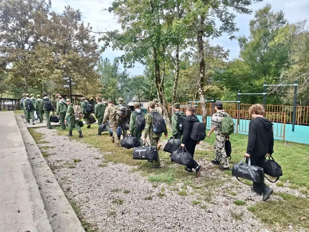 На форуме «Мы — опора Родины» стартовали пятидневные сборы по основам военной службы На форуме «Мы — опора Родины» стартовали пятидневные сборы по основам военной службы