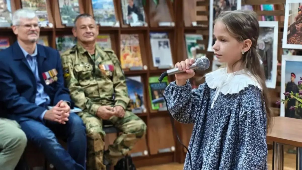 Сегодня в России отмечают День воссоединения Донецкой, Луганской Народных Республик, Запорожской и Херсонской областей с Российской Федерацией Сегодня в России отмечают День воссоединения Донецкой, Луганской Народных Республик, Запорожской и Херсонской областей с Российской Федерацией