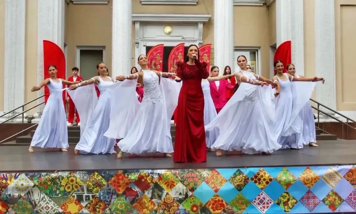 «Черноморская палитра»: три дня творчества и вдохновения «Черноморская палитра»: три дня творчества и вдохновения