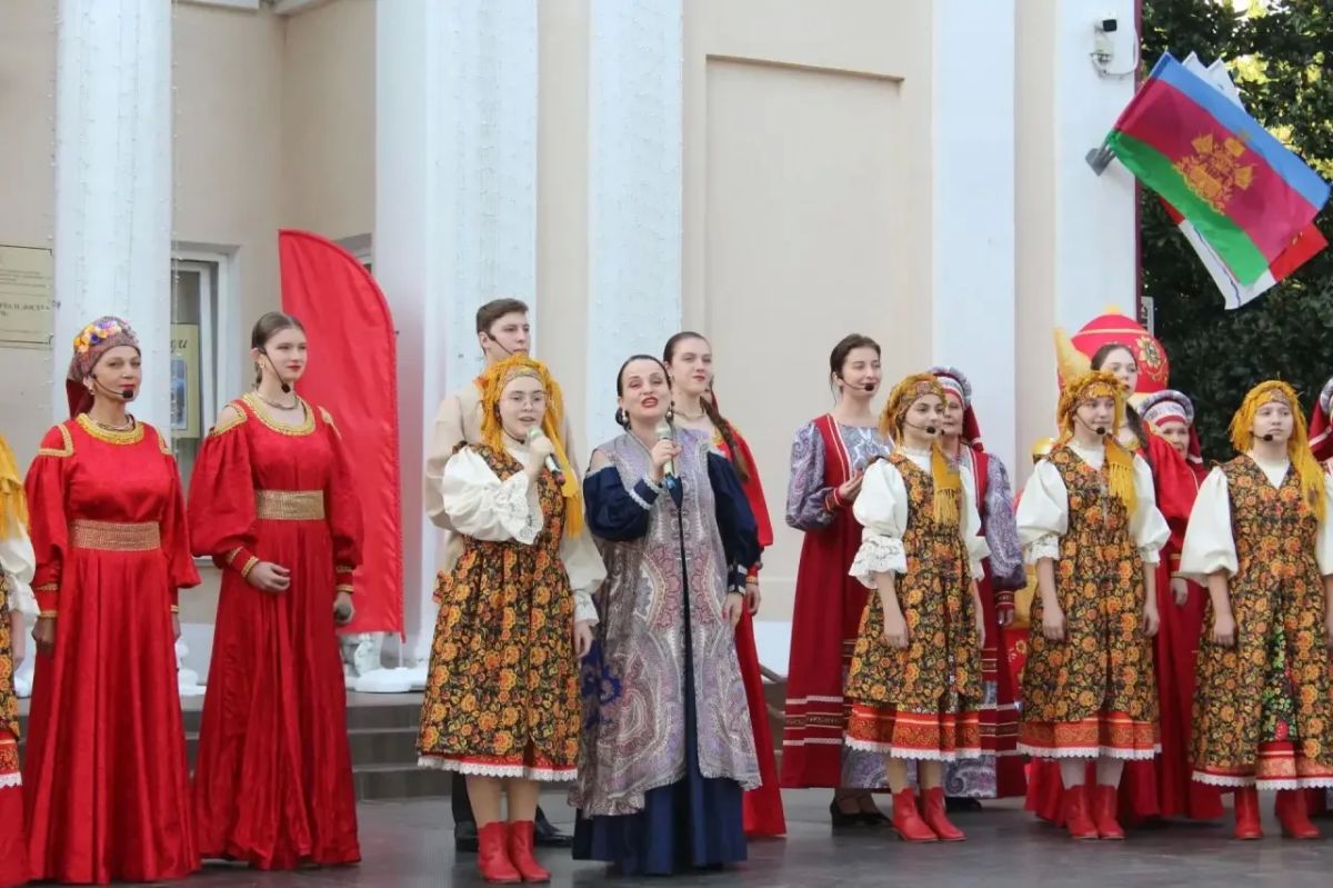 «Черноморская палитра»: три дня творчества и вдохновения «Черноморская палитра»: три дня творчества и вдохновения