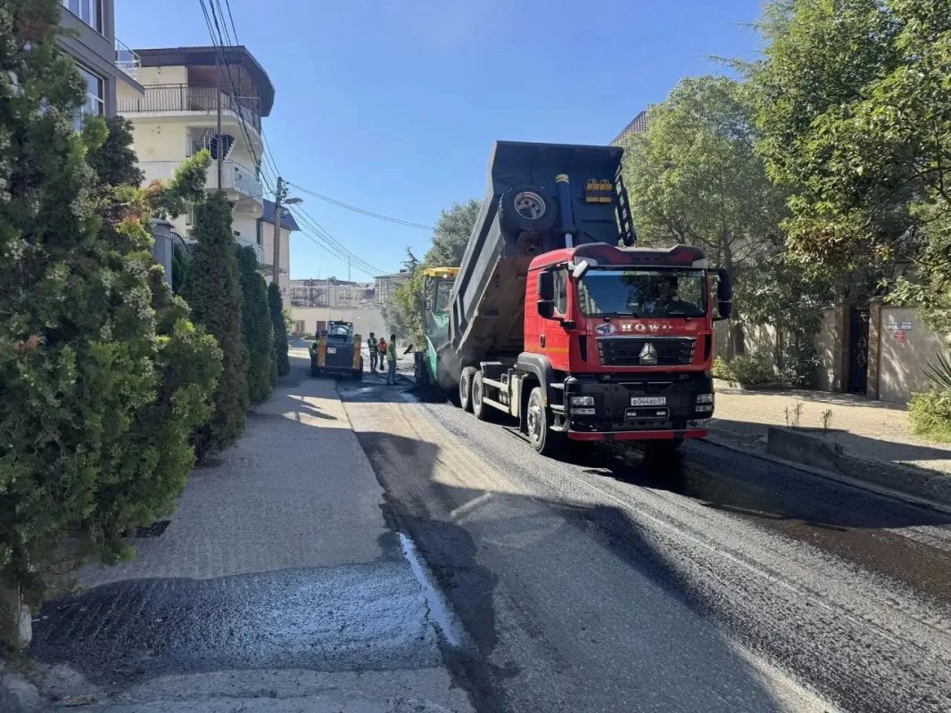 Продолжается ремонт автомобильной дороги по улице Тормахова