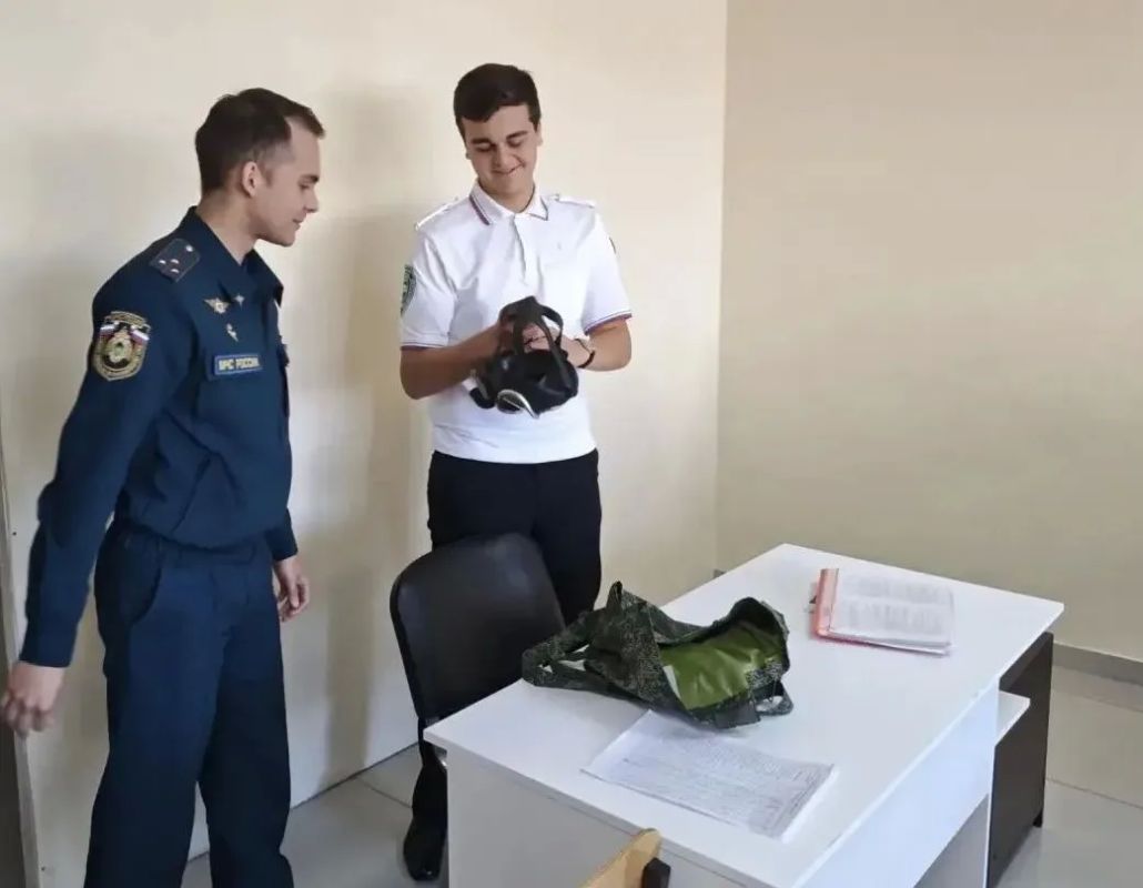 В Кубанском юридическом полицейском колледже прошёл мастеркласс по гражданской обороне для будущих юристов и полицейских В Кубанском юридическом полицейском колледже прошёл мастеркласс по гражданской обороне для будущих юристов и полицейских