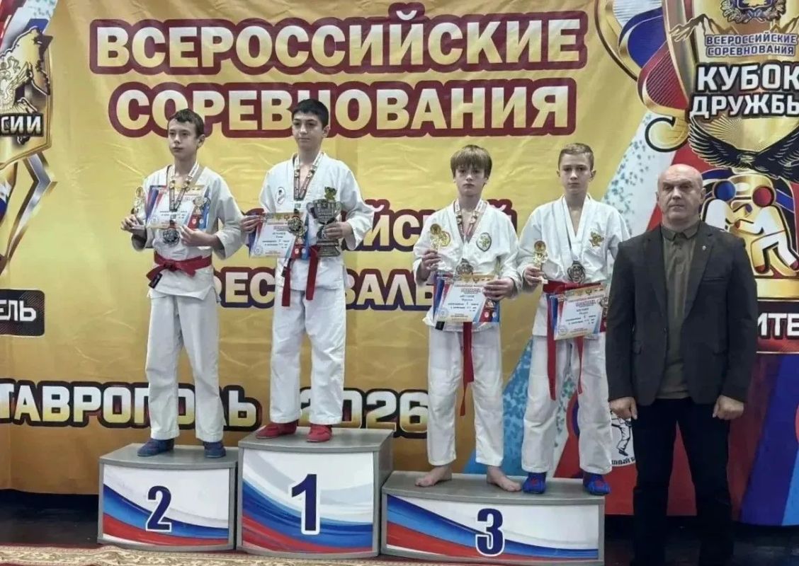 Сочинские борцы завоевали четыре медали на всероссийских соревнованиях Сочинские борцы завоевали четыре медали на всероссийских соревнованиях