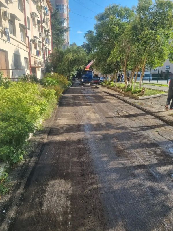 В Сочи продолжается ремонт ремонт дорог В Сочи продолжается ремонт ремонт дорог