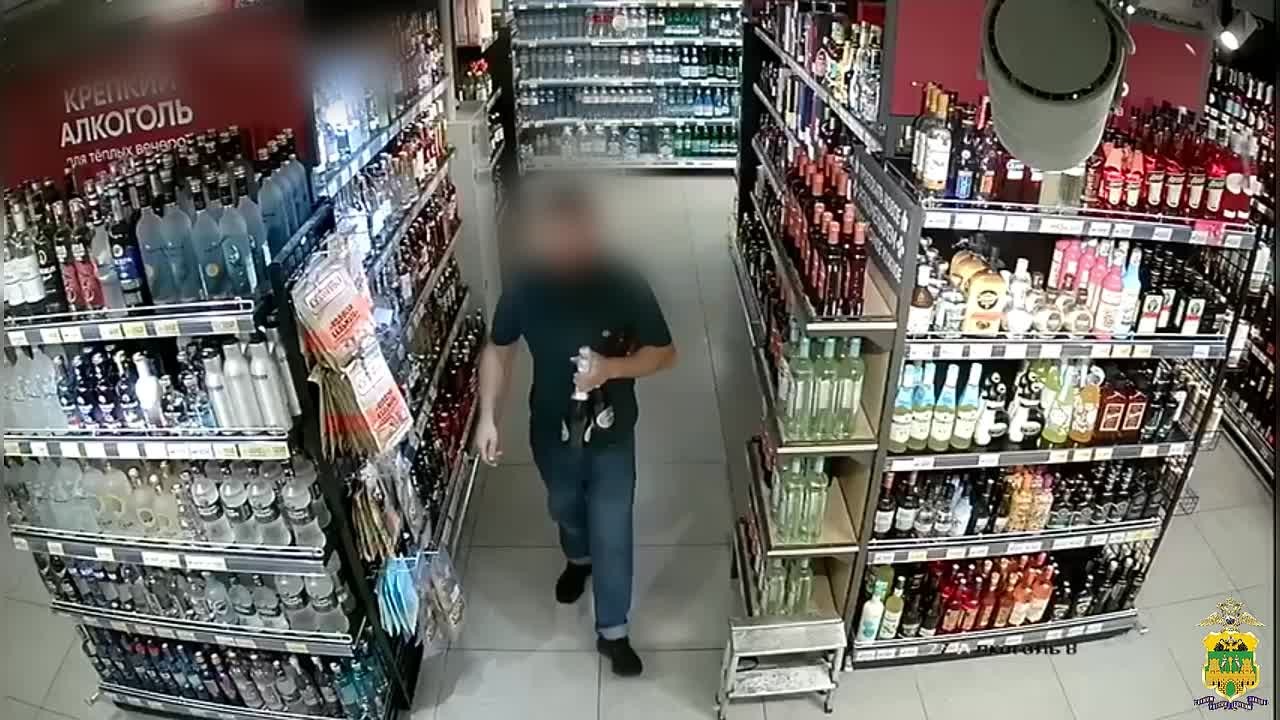 Необычный подарок: приезжий из Дагестана украл алкоголь для дня рождения в Сочи